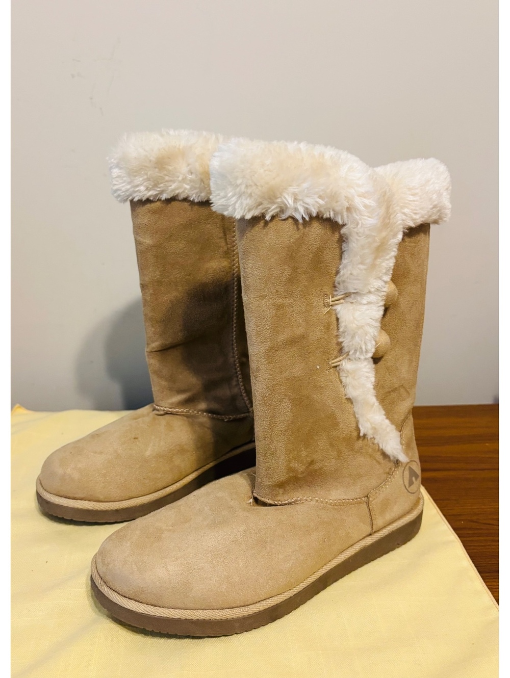 Airwalk Faux Fur Lined Tall Winter Boots Tan Women's Size 7.5